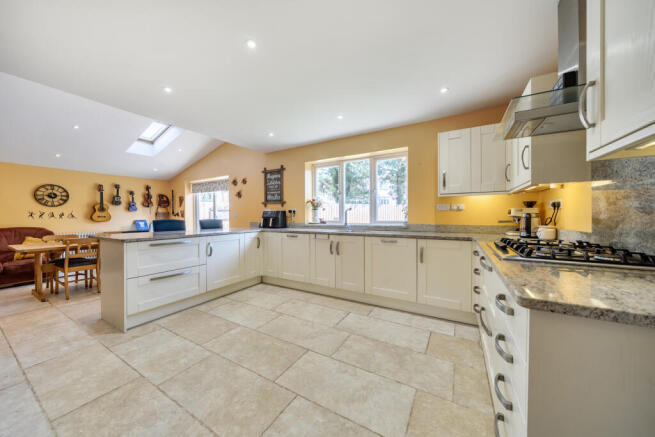 Kitchen / Dining Room