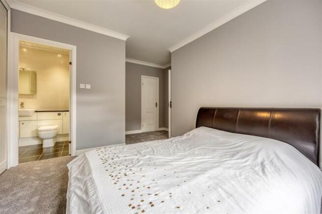 7_MILLERSNEUK_COURT_LENZIE_015.JPEG
