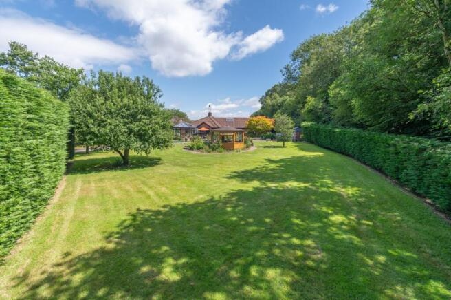 130 Badminton Road (29)