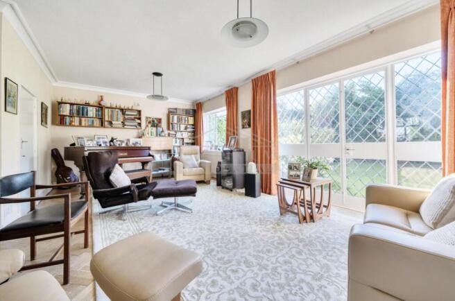 Dorset Drive, Edgware photo 4