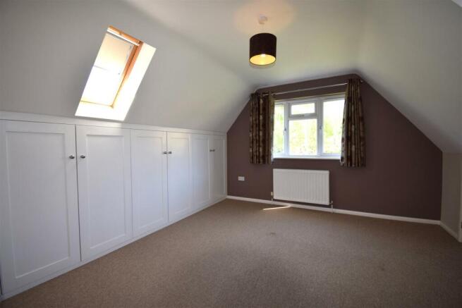 Bedroom 1.JPG