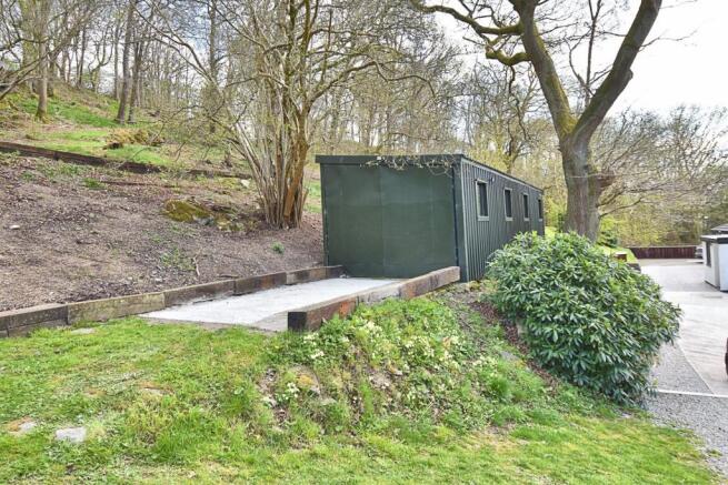 REAR WORKSHOP/GARAGE