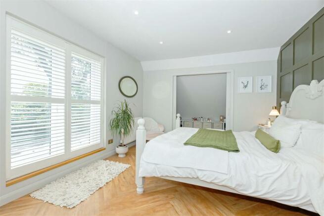 For Sale by Aspire Residential - Offington Lane