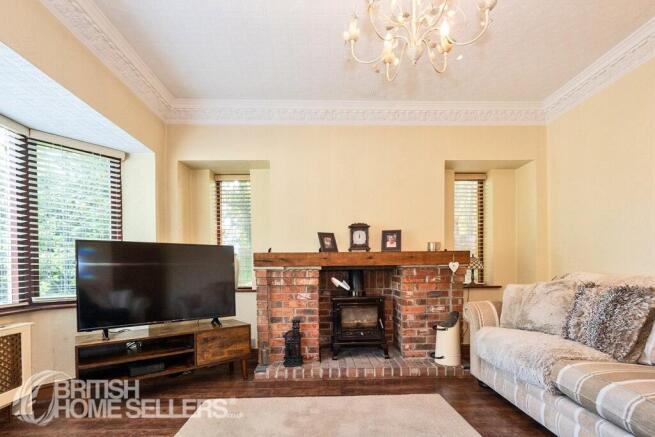 3 bed Bungalow for sale Image 12