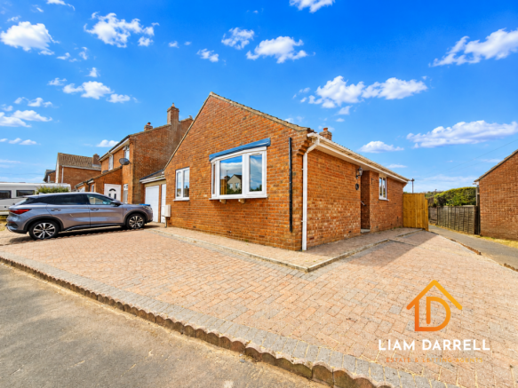 2 bed Bungalow for sale in hunmanby