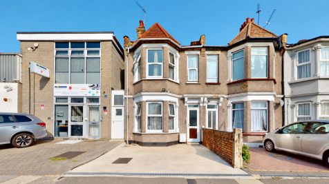 Wards Road, Newbury Park, IG2