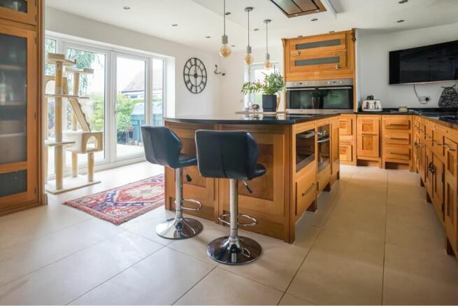 Kitchen / Breakfast