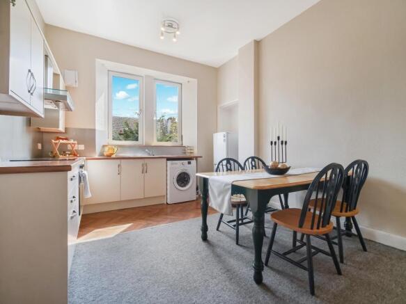 Kitchen/Dining