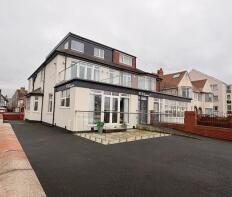 190, Queens Promenade, Blackpool FY2 9JS