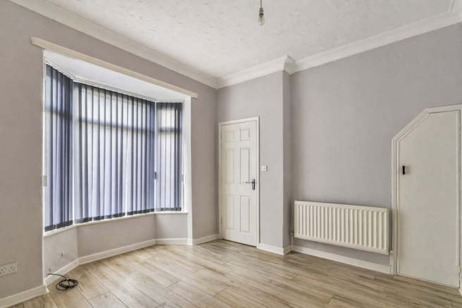 3 bed Terraced for sale Image 11