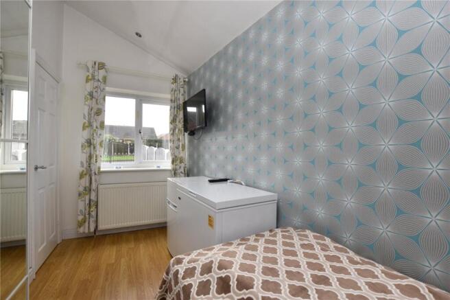 4 bed Detached for sale Image 10
