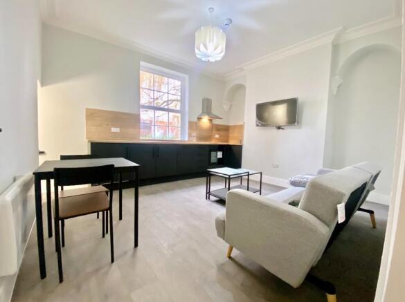 1 bed Flat to rent Image 6