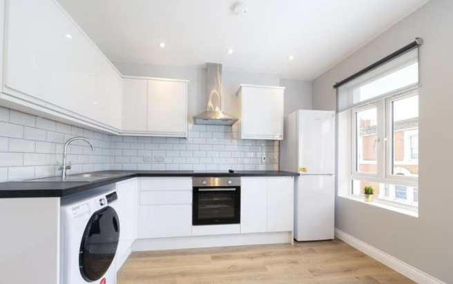 elisa court 2 15.04.png