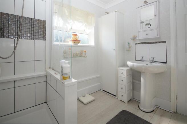 shower2.JPG
