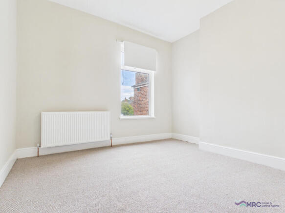1 bed Flat to rent Image 9