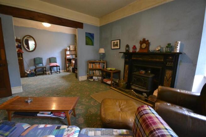 ANOTHER VIEW OF LIVING ROOM