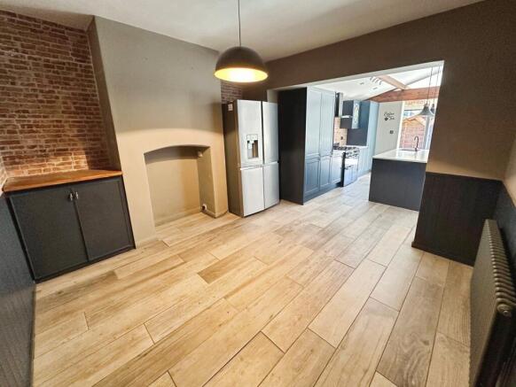 2 Hillfield Gardens, Nantwich, Cheshire CW5 7BU photo 5
