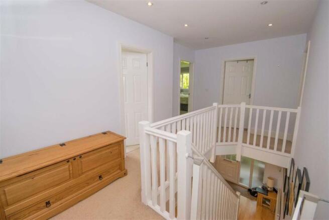 FIRST FLOOR LANDING