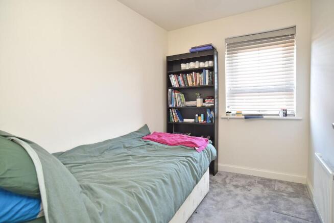 3 bed House for sale Image 11