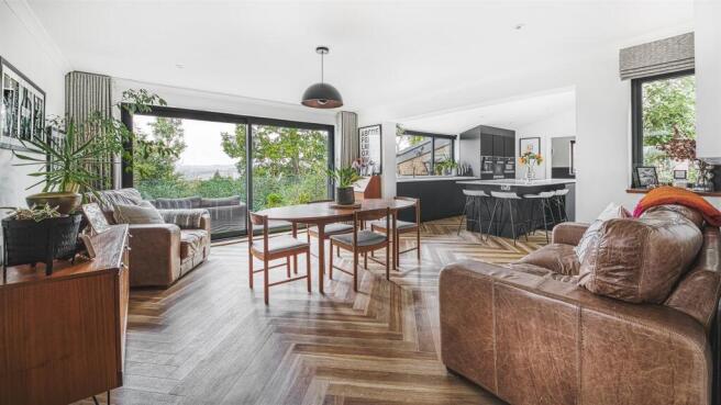 Kitchen - By Kedleston Interiors