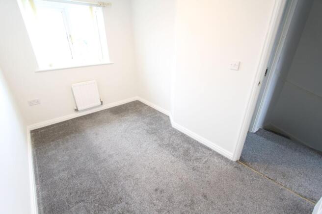 2 bed Terraced to rent Image 9
