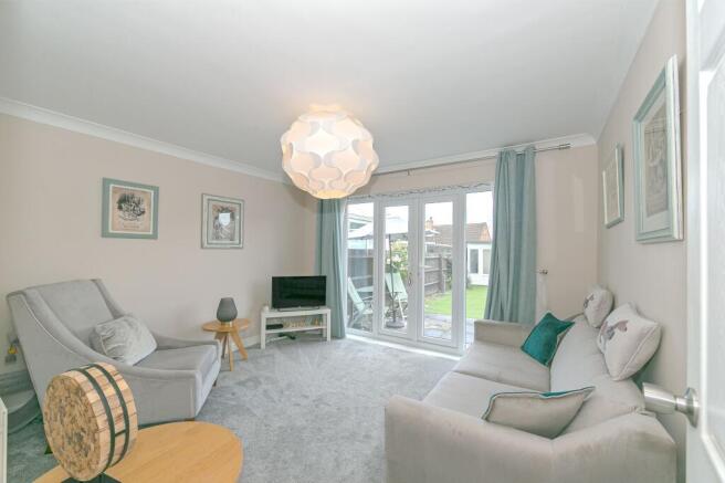 Bedroom 3 / Sunroom