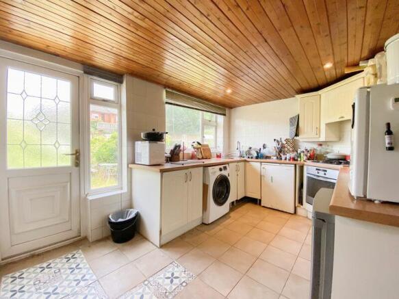BREAKFAST/KITCHEN