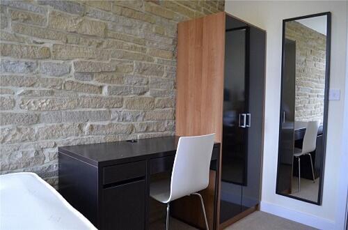 4 bed Terraced to rent Image 7