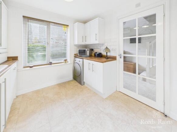 3 bed Detached for sale Image 4