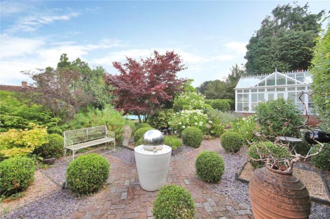Parterre Garden