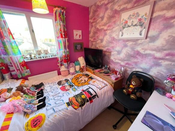 Photo 12