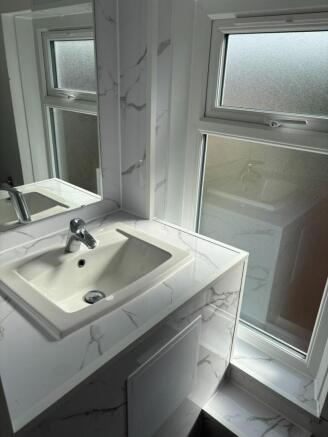 1 bed Flat to rent Image 8