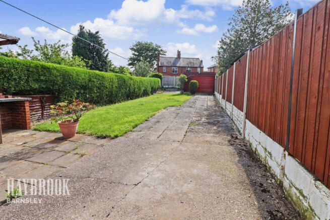 2 bed Semi-Detached for sale Image 4
