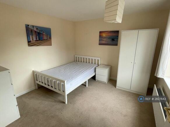 Large Double Bedroom - £675pcm