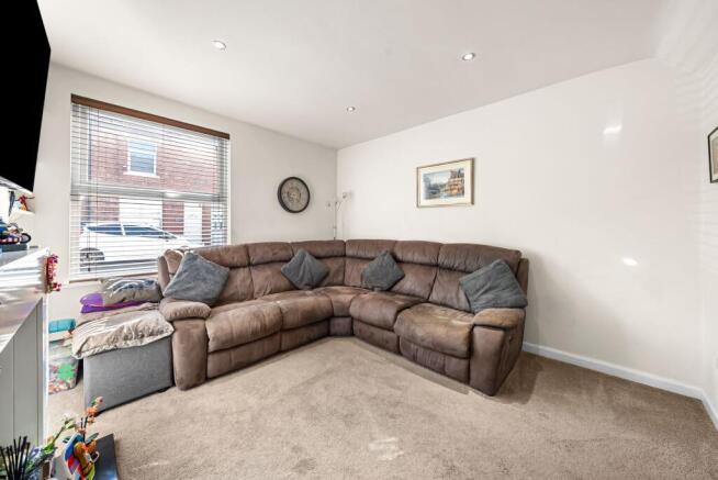 3 bed End of Terrace for sale Image 5