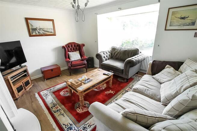 Lounge[1].jpg