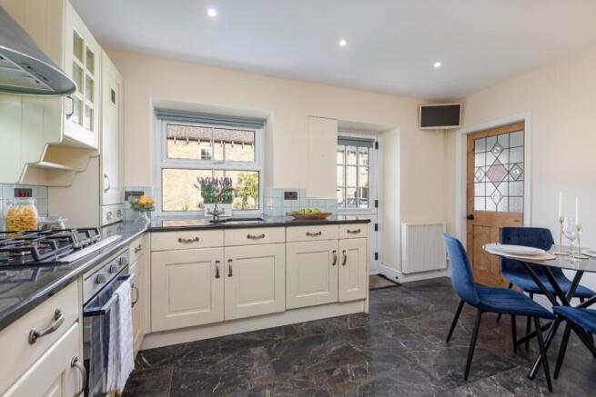 3 bed Cottage for sale Image 4