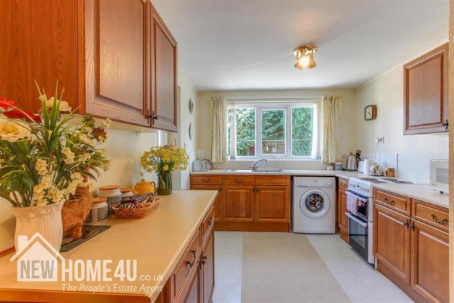 KITCHEN: