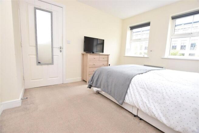 2 bed Apartment for sale Image 7