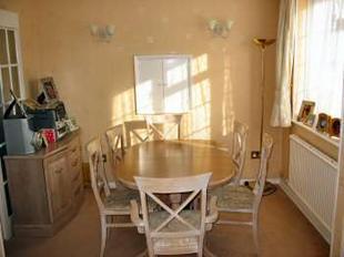 DINING ROOM 9'7 x 7'2