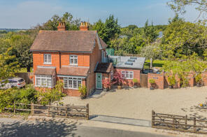 Hillcrest Cottage, Horns Hill, Southampton SO32 3PR
