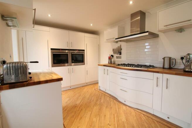 KITCHEN, LIVING & DINING