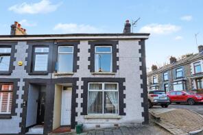 6 Clwydog House, Sunnybank, Penrhiwceiber, Mountain Ash CF45 3TH