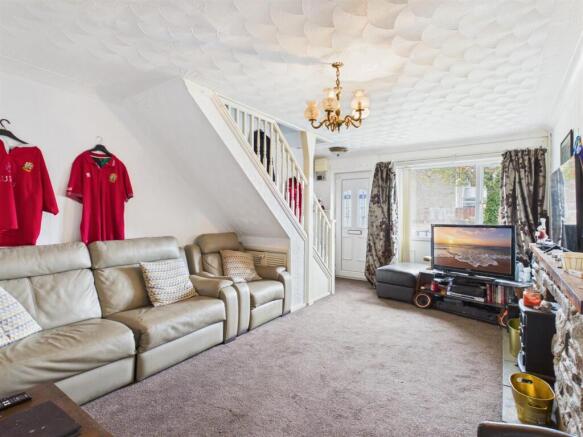 CAM04118G0-PR0146-STILL017.jpg