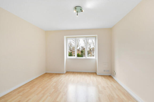 96 Riverside Cour...