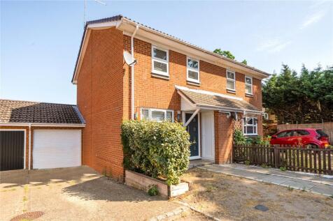 Broomfield, Lightwater, Surrey, GU18