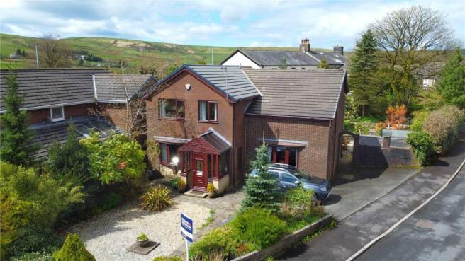 4-bed detached on Middlegate Green, Loveclough, Rossendale, BB4, £415,000