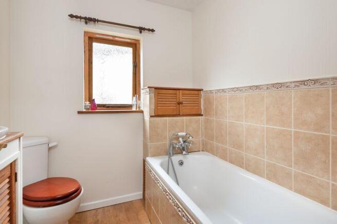Bathroom, Rose...