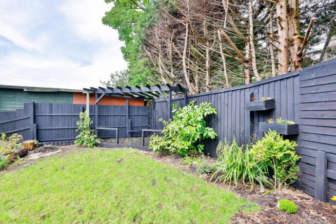 3 bed Semi-Detached for sale Image 8
