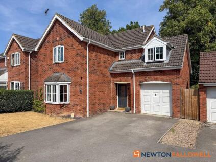 Claricoates Drive, Coddington, NG24
